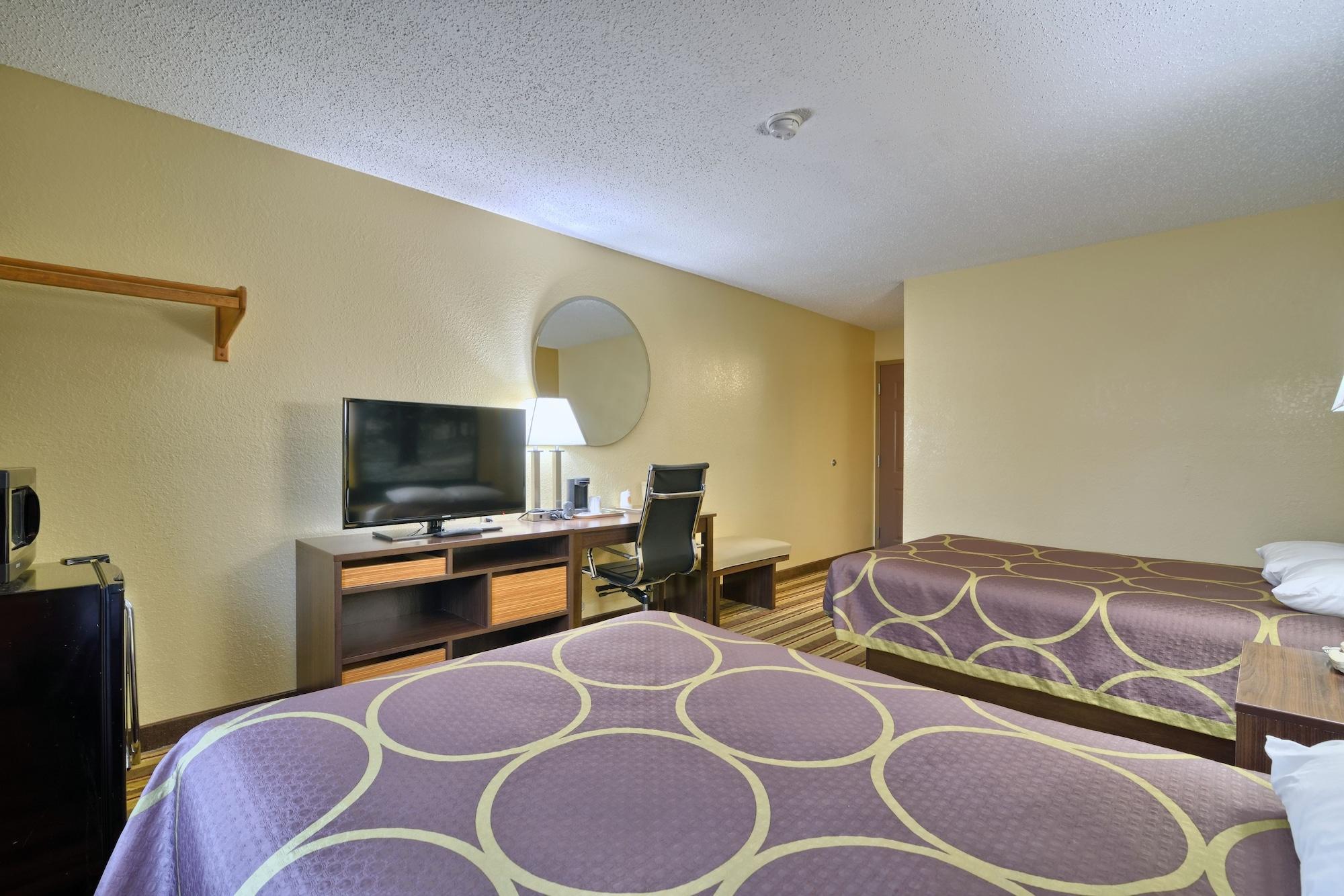 Super 8 By Wyndham Latham - Albany Airport Ξενοδοχείο Εξωτερικό φωτογραφία