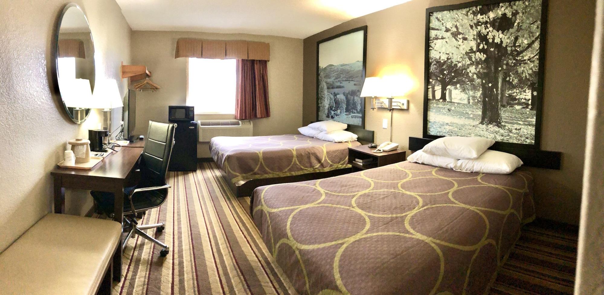Super 8 By Wyndham Latham - Albany Airport Ξενοδοχείο Εξωτερικό φωτογραφία